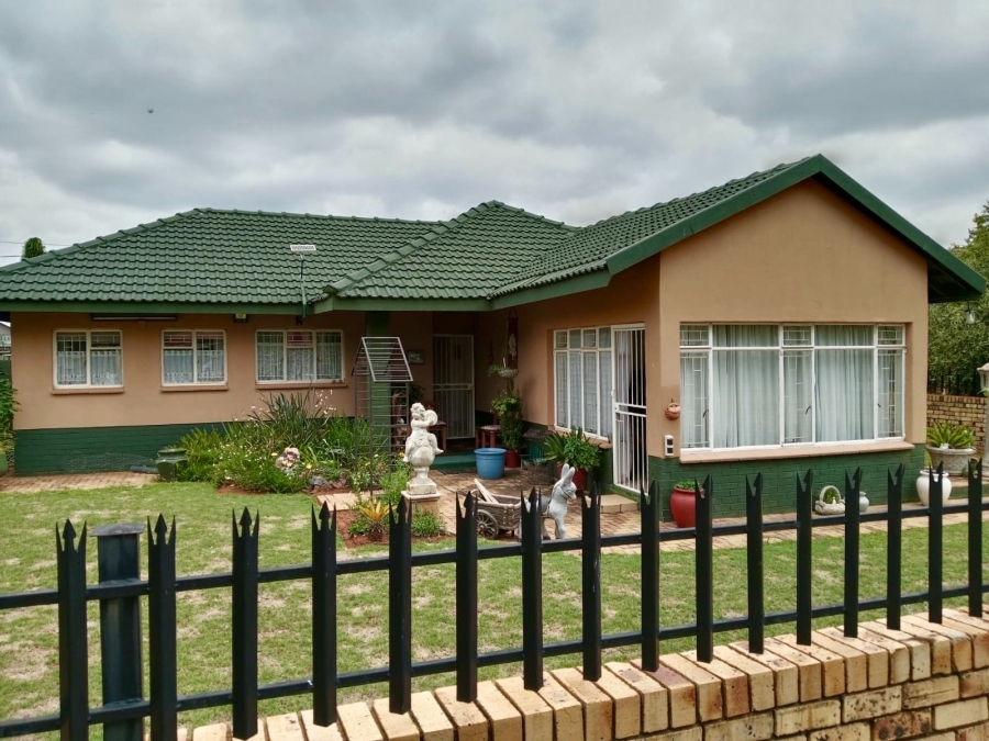 3 Bedroom Property for Sale in Stilfontein Ext 4 North West